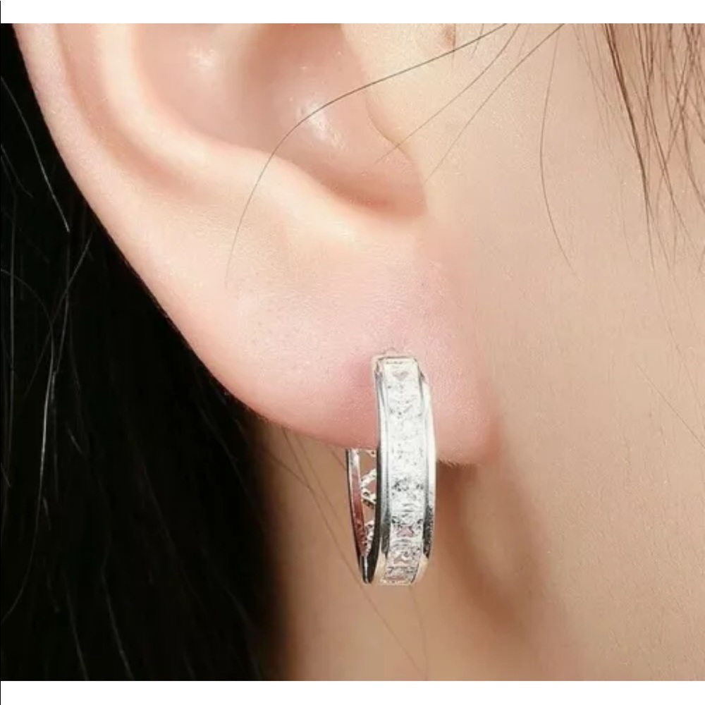 3.44 CT White Topaz  Gemstone Huggie Hoop Earring - Picture 2 of 5
